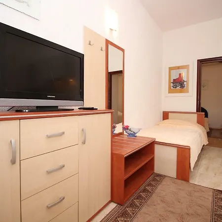 Ivona 2 Apartment *