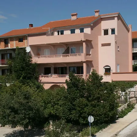 Ivona 2 Apartment